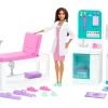 Barbie Fast Cast Clinic Playset With Brunette Barbie Doctor Doll, 4 Play Areas, 30+ Play Pieces