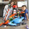 Hot Wheels Ultimate Gator Car Wash Play Set With Color Shifters Car